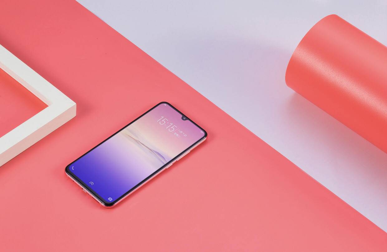 直男还等什么？她喜欢的礼物都在这！vivo联手众品牌打造专属礼包