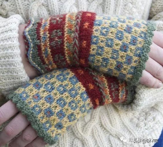 最新手套编织图冬,一线织到底的手套教程