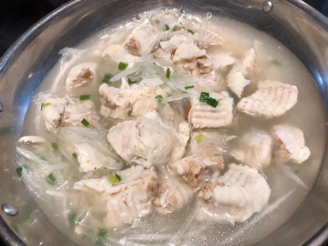 午餐吃爽口弹牙的潮汕鱼册,年前寄来汕头鱼册,来自武汉江城潮爸