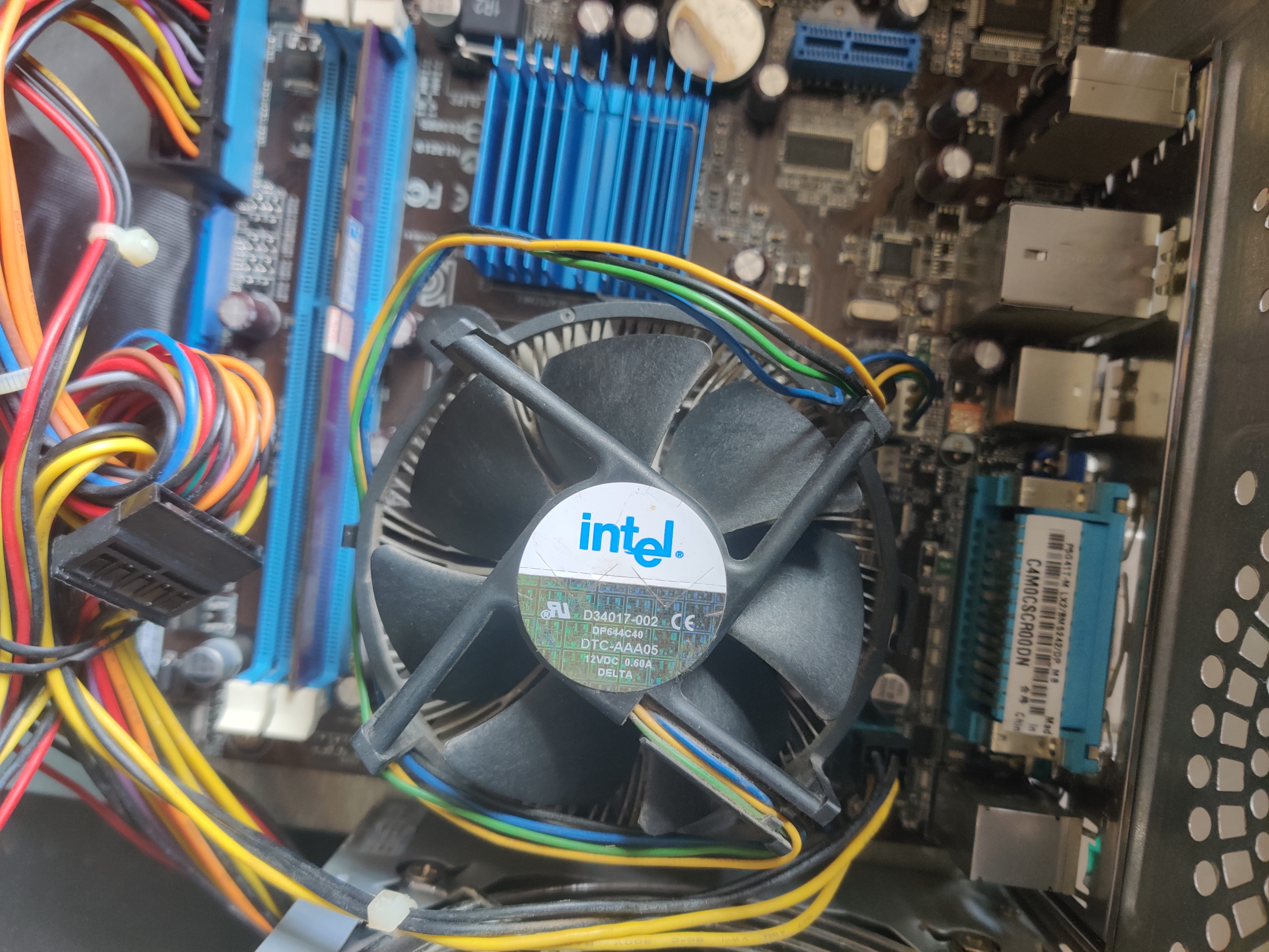 花200元升级十年前老电脑,不到100块升级家里面的老电脑