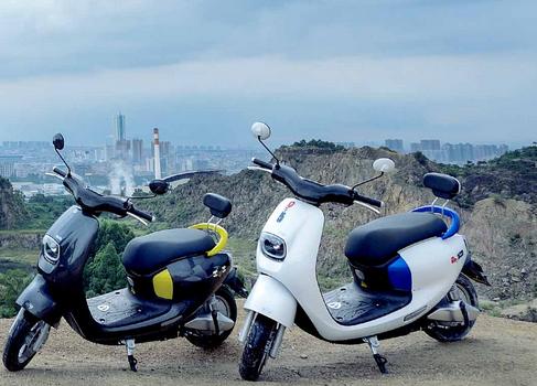 2500元雅迪台铃爱玛电动车怎么选 (雅迪台铃爱玛石墨烯云电池哪个好)