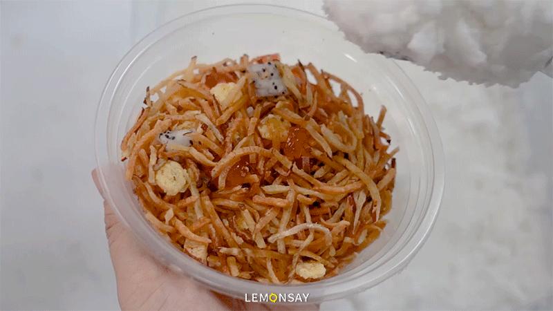 “就卖10块，难怪凌晨2点还满座”