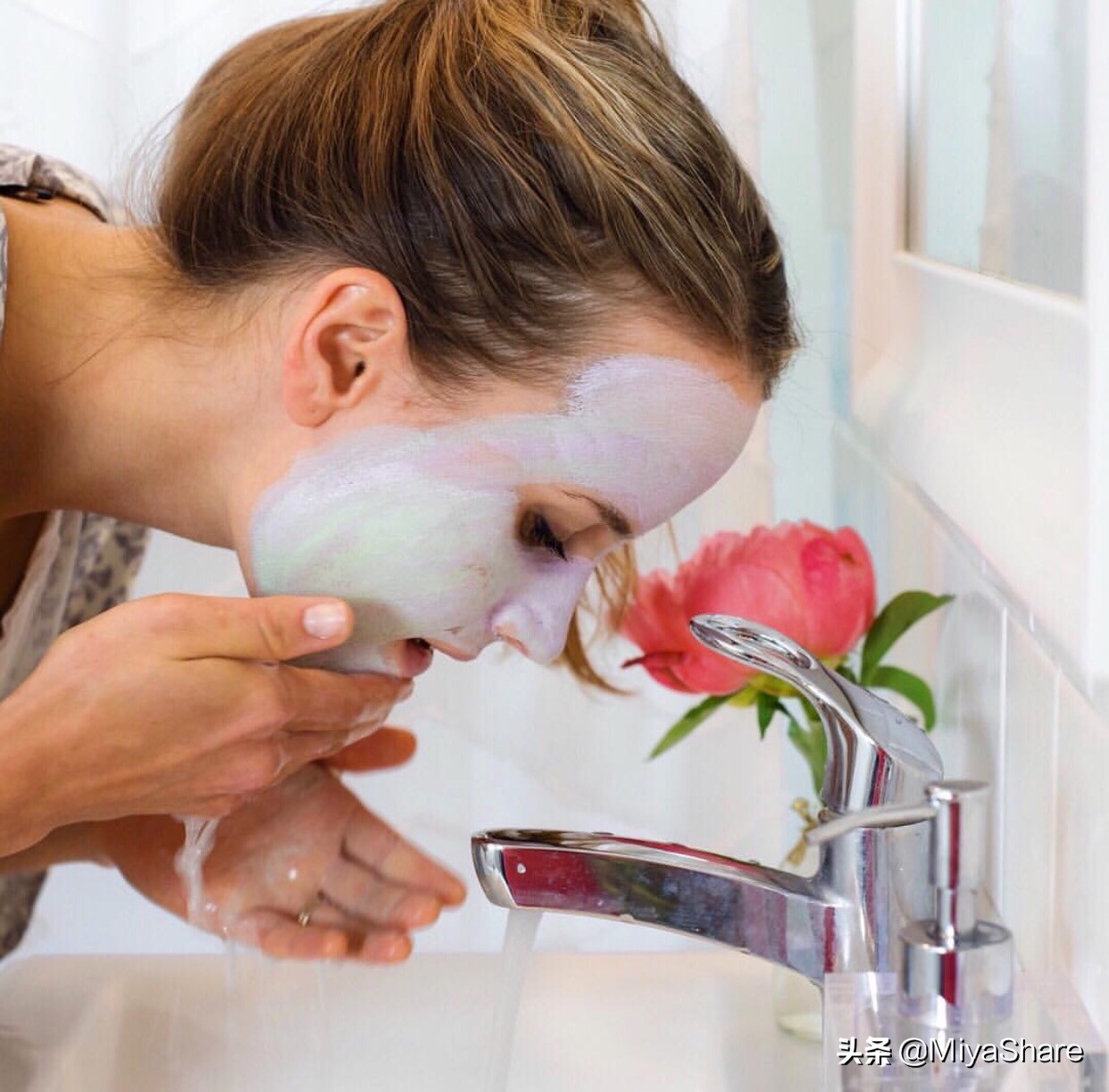 化妆不化妆都长痘,一化妆就长痘和痒怎么回事