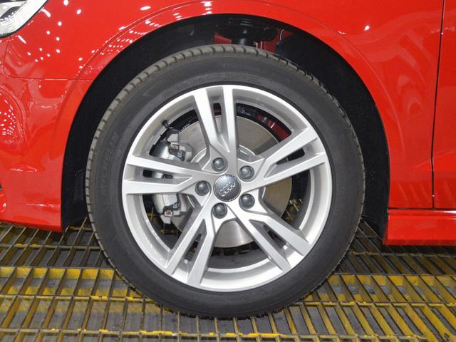 软顶敞篷车8万左右四座,全新软顶4座敞篷车