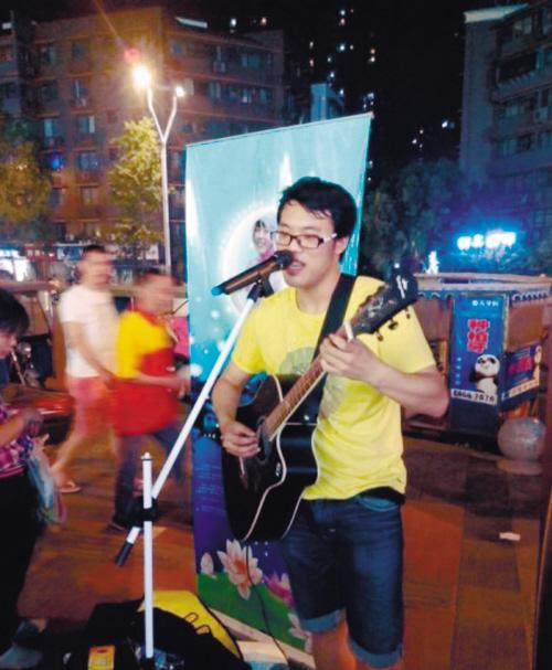 朗朗受李云迪影响,钢琴家郎朗如何遭非议