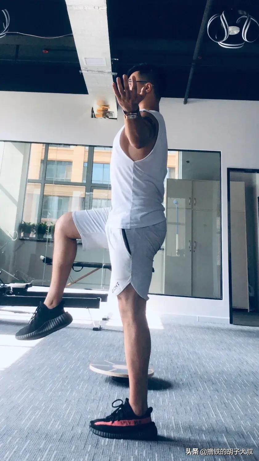 产后腹直肌分离什么症状,产后腹直肌分离如何自测