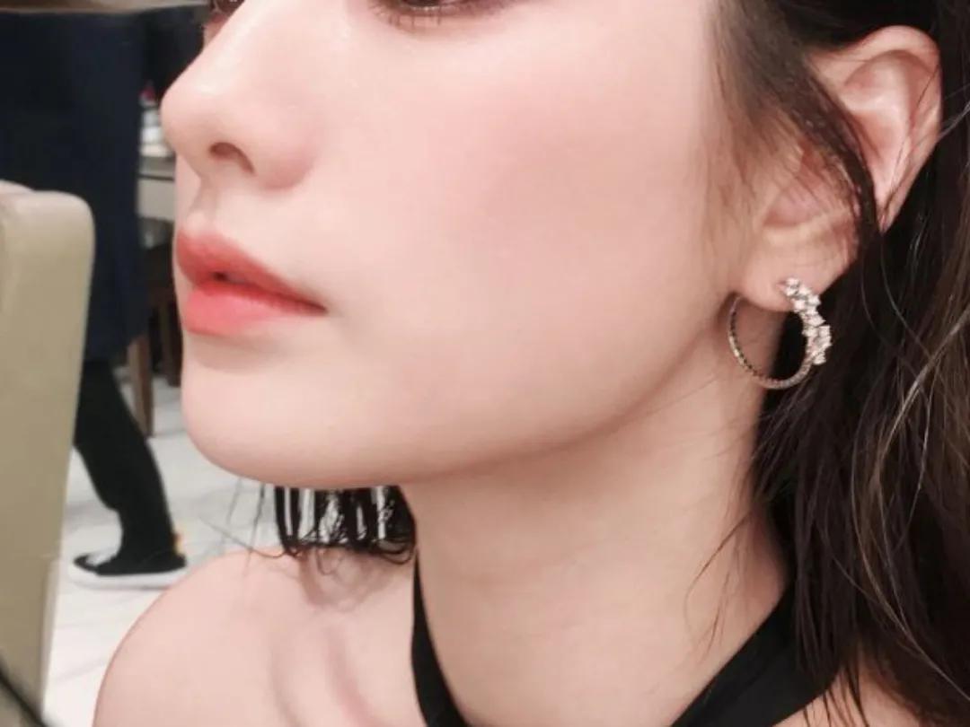 怎么从黄黑皮快速变成冷白皮学生,黄黑皮怎么逆袭成冷白皮脸