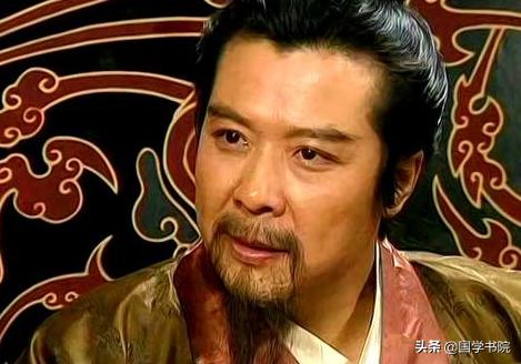 三国演义第三回虎牢关三英战吕布,三国演义第106回庞士元巧授连环计