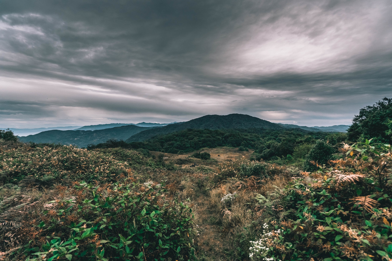 云南腾冲9月旅游攻略,云南腾冲旅游攻略秋天