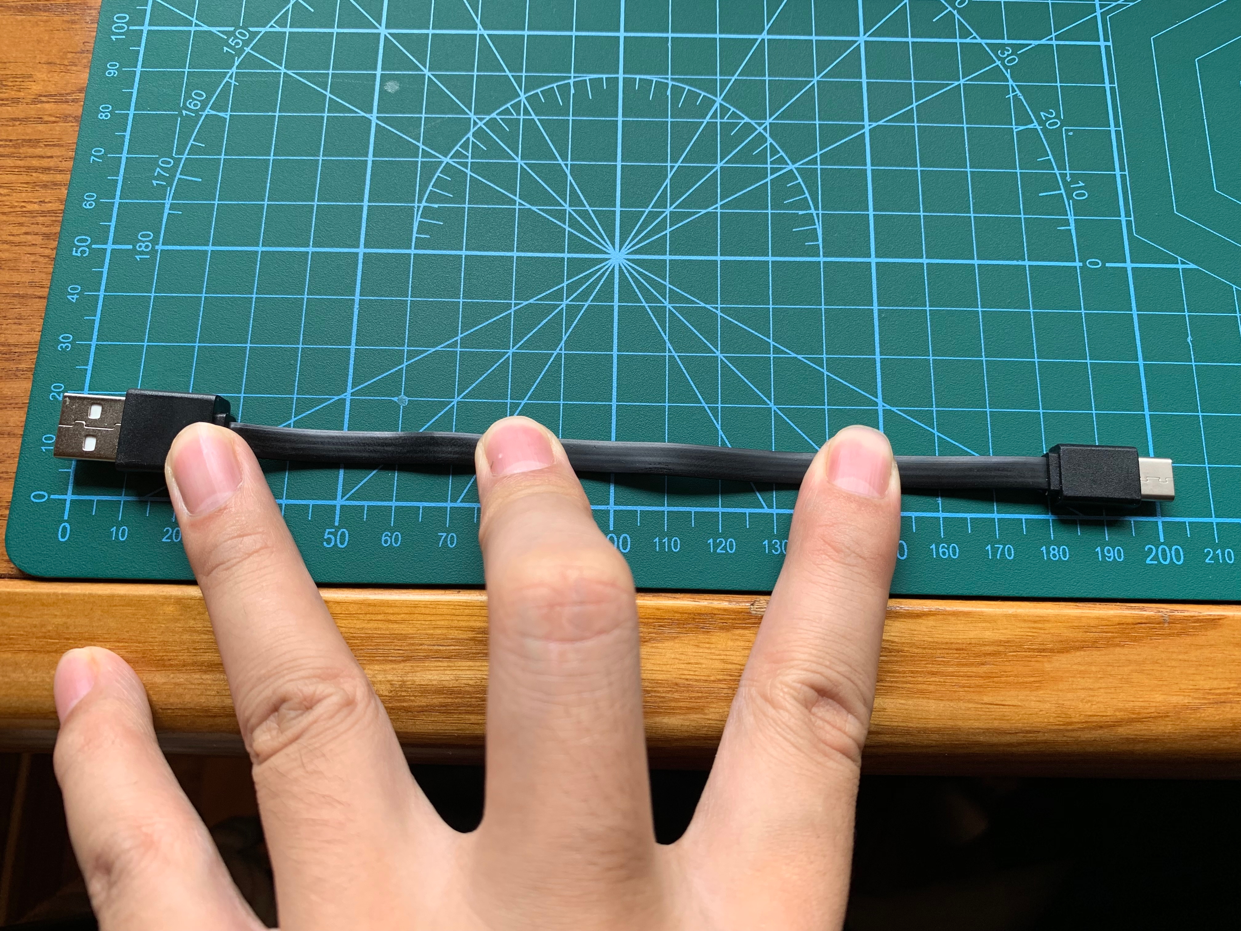 只有巴掌大的剃须刀，焕醒SG199跟屁虫电动剃须刀