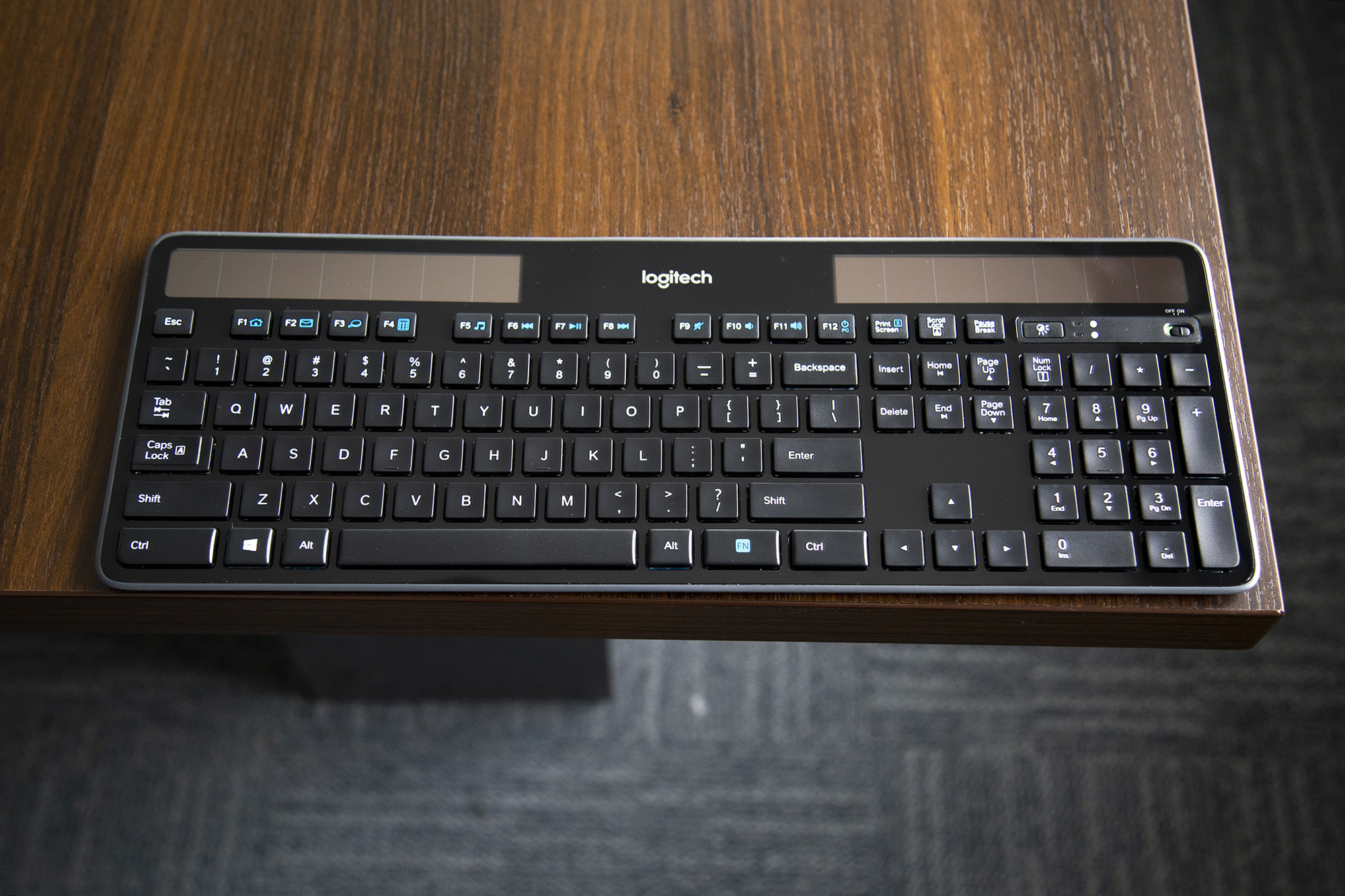 不用电池的无线键盘,罗技k750solar太阳能无线键盘评测