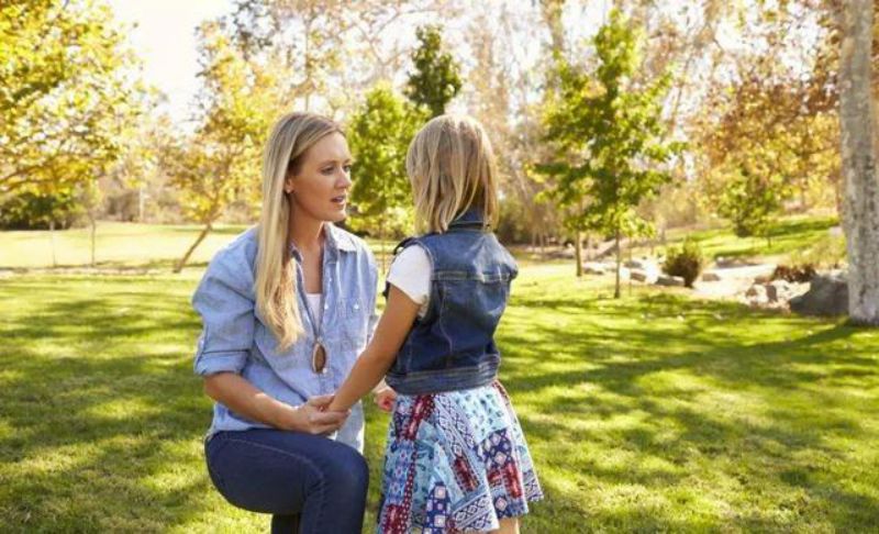 怎样引导孩子回避型人格,孩子胆小内向是什么原因造成的