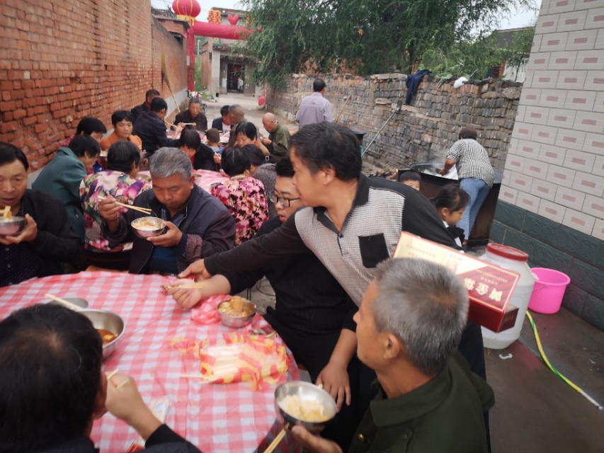 红旗渠芒果烟多少钱一包,10元红旗渠烟是哪一年发行