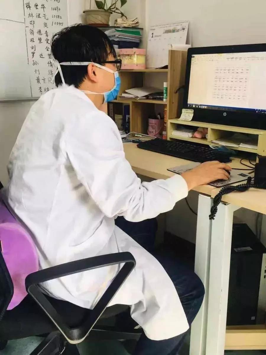 守望相助同心战疫,守望相助一起战疫