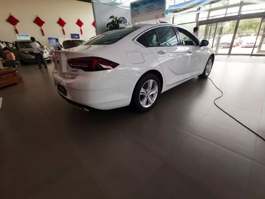 别克新君威试驾15t,新君威2019款20t精英试驾