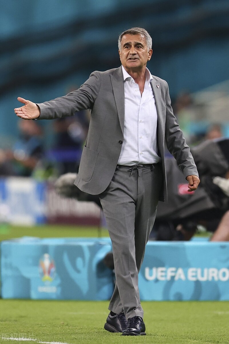 勒夫时装,欧洲杯教练帅照