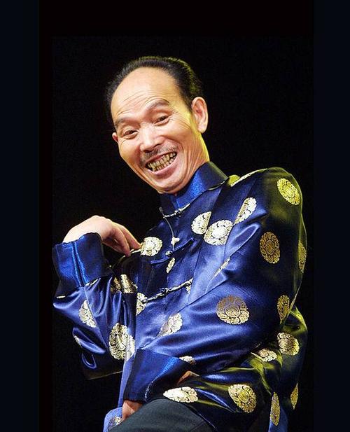 川渝男神李伯清完整视频,川渝男神李伯清骑摩托