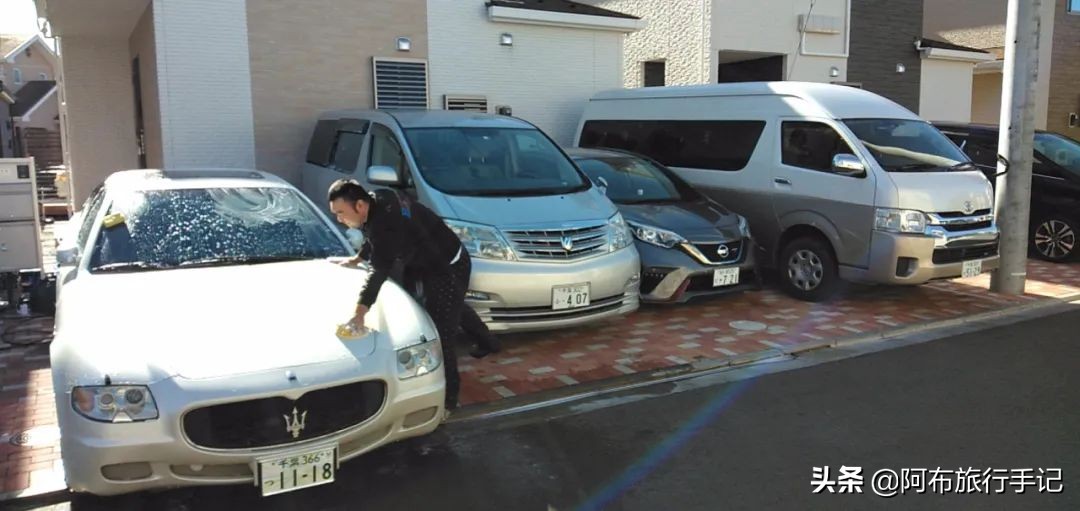 管窥一文,卖二手车玛莎拉蒂