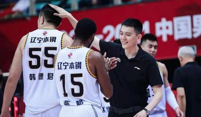 蒋兴权杨鸣暂停时批评球队,蒋兴权怒斥杨鸣布置战术