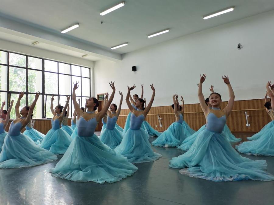 青岛艺校2021自招和艺考,青岛艺校自招