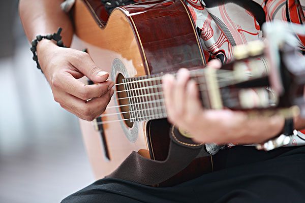 盲目练吉他,想学弹唱吉他课程推荐