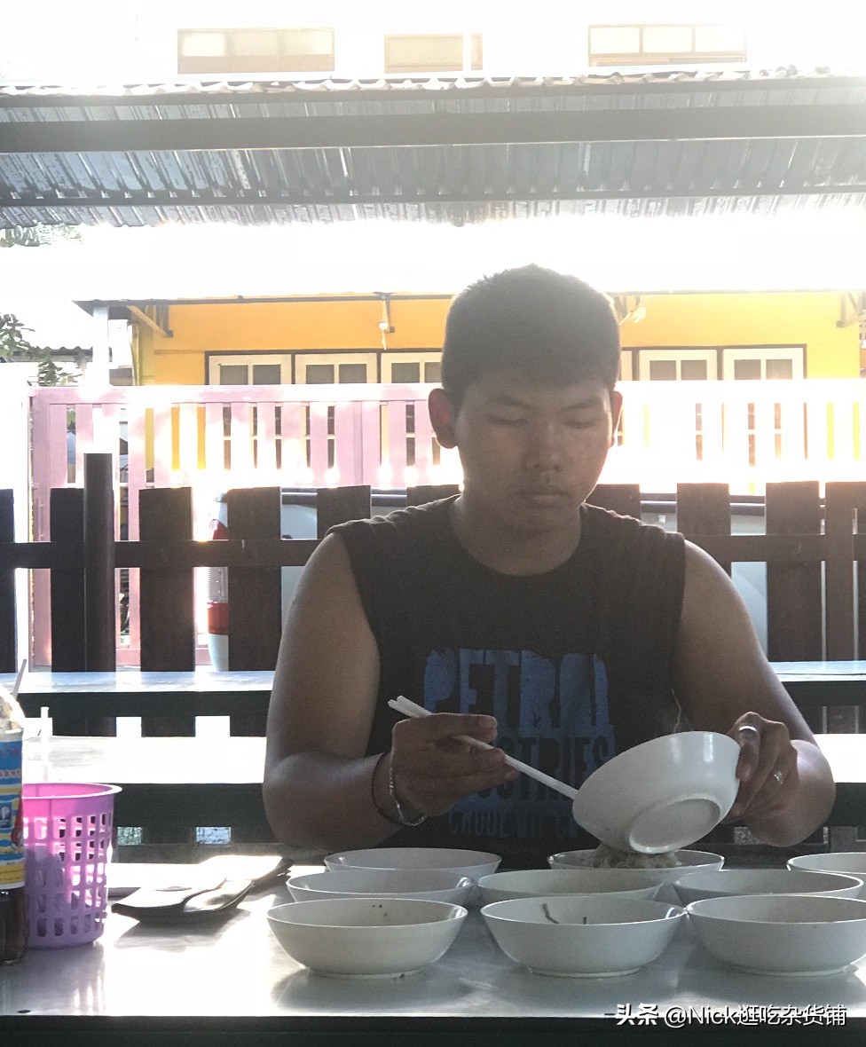 泰国最便宜的餐厅，就连前总理英拉都去打卡过