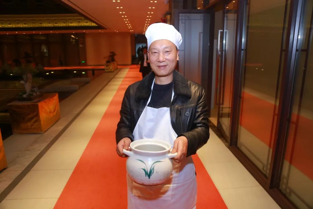 府上有喜丨恭喜*钟金**定王台业主喜提香江百货