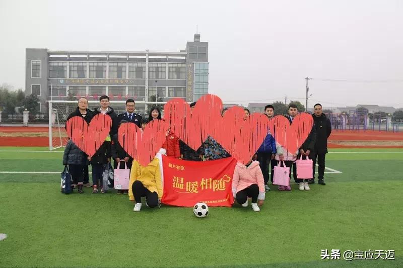 团市委组织青年志愿者暖冬行动,税务局开展情暖新春志愿服务活动