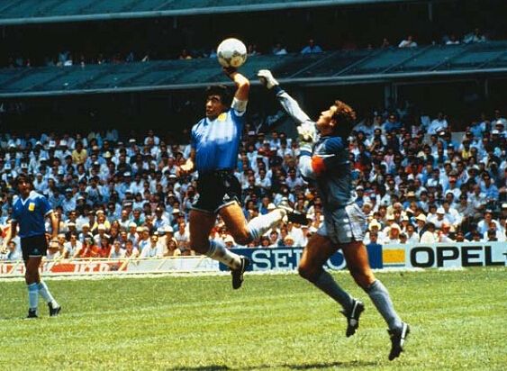 足坛历史上牛逼的小个子球员,足坛矮脚虎王英