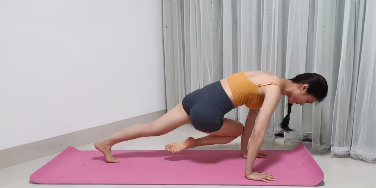 四个动作轻松瘦肚子练出平坦小腹,4个动作甩掉肚腩打造平坦小腹