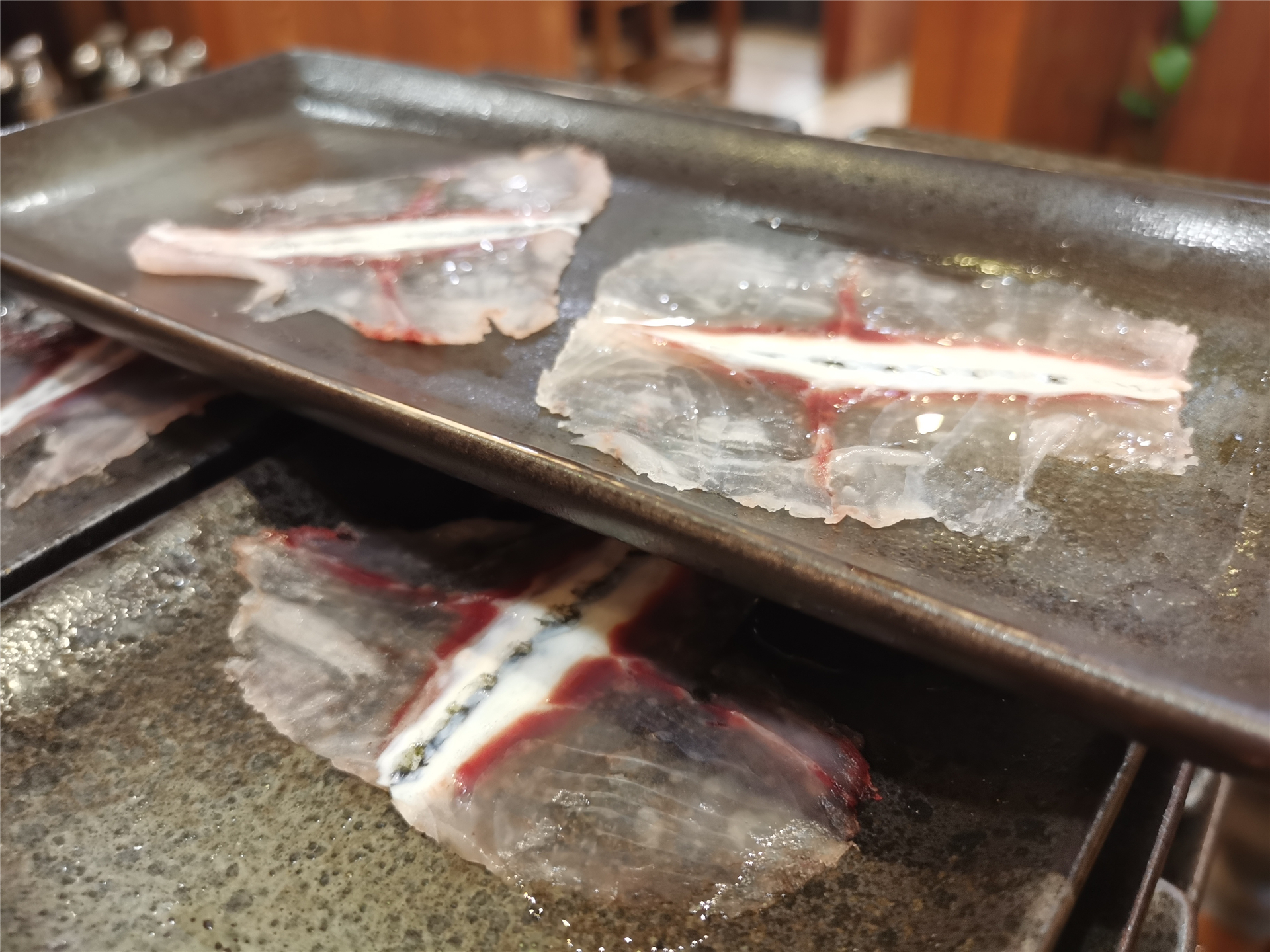 探店牛肉火锅老板,大连斑鱼火锅老板娘