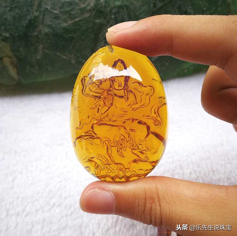 蜜蜡怎么鉴别真假108颗小技巧,如何用紫光灯鉴别蜜蜡真假视频