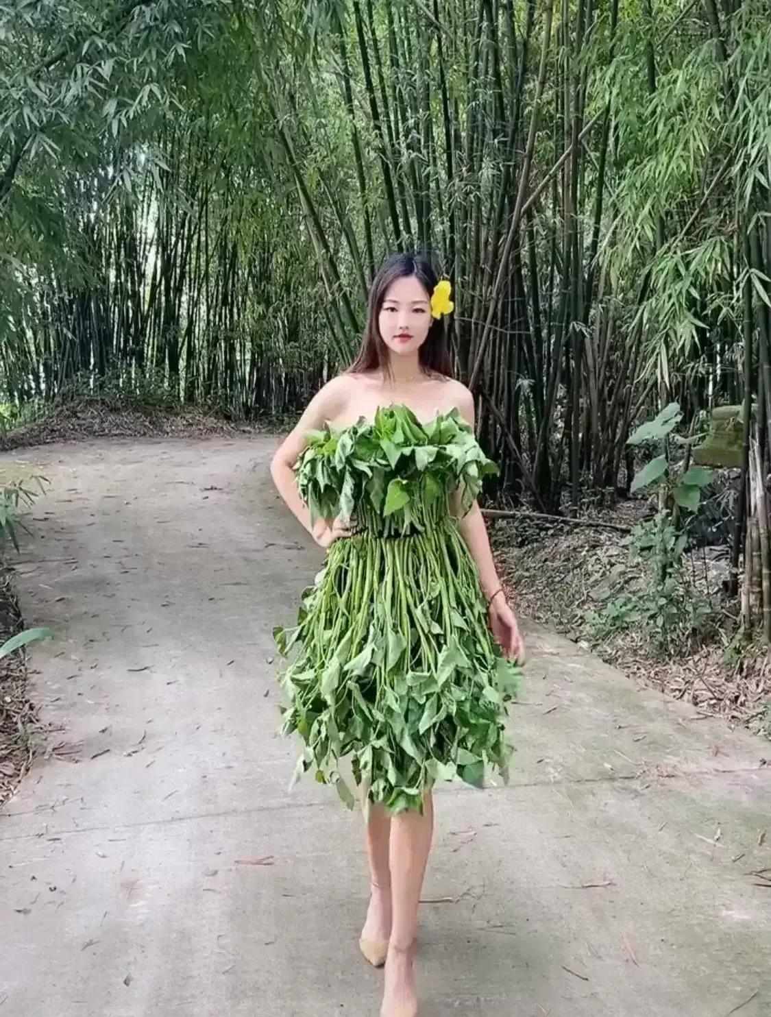 自己设计环保服装,大学生女生设计感衣服推荐