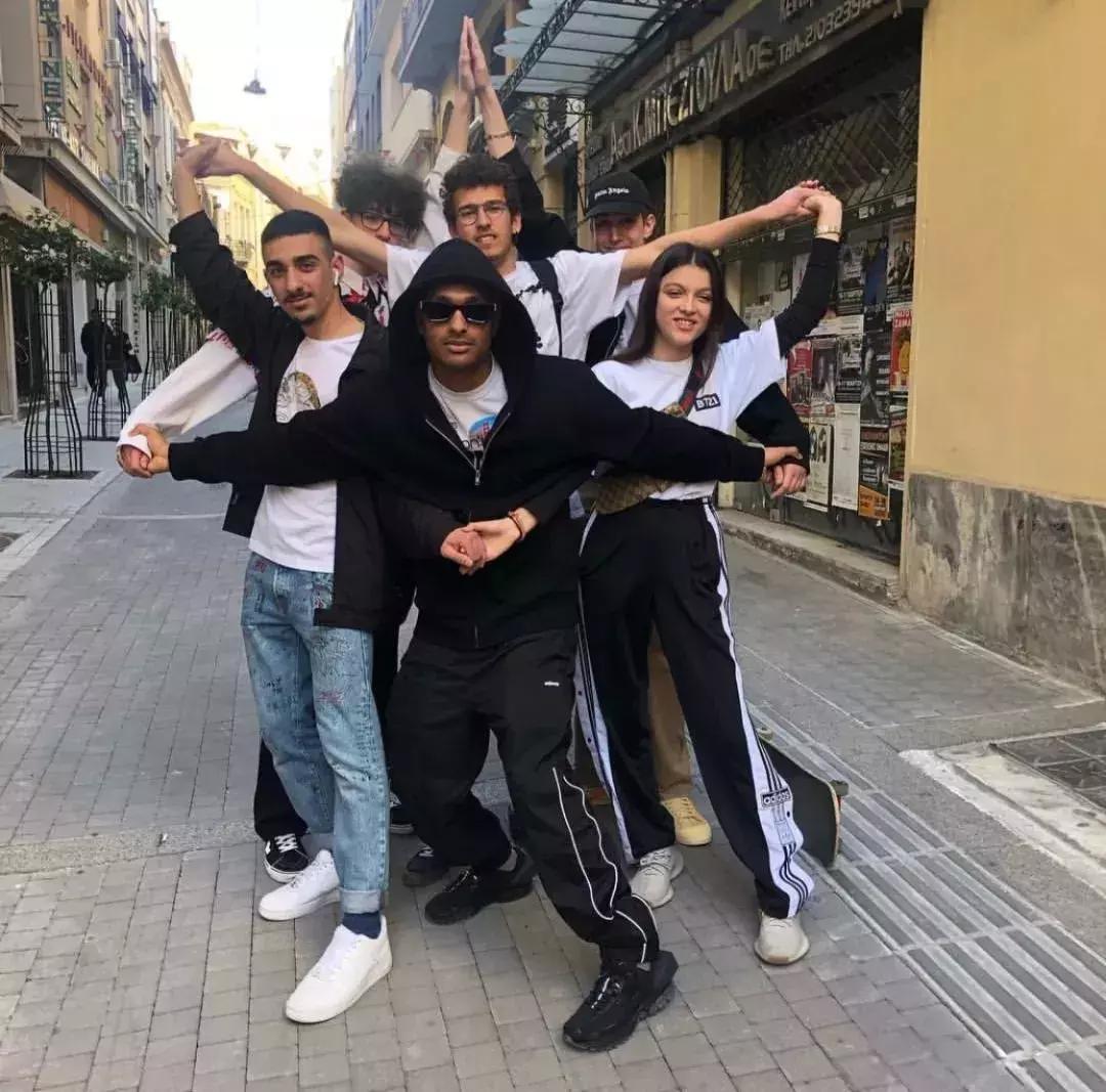 蹦迪穿的很土会有人嘲笑吗,蹦迪穿搭土味