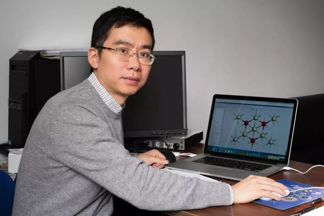 考进大学到成为教授仅用11年，华理这位教授的故事你了解吗？