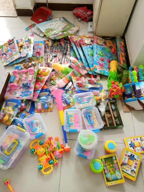 摆地摊卖玩具生意好做吗,新手摆地摊卖玩具进货渠道