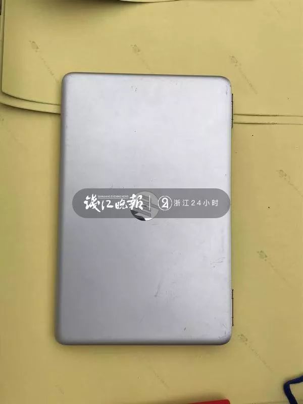 3分钟一个包，连续买了10个！情侣疯狂买买买，结果栽了……