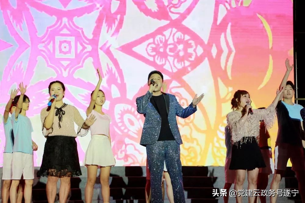 绛戞ⅵ闈掓槬鎵竼璧疯埅鏂囪壓鏅氫細,绛戞ⅵ闈掓槬鎵竼璧疯埅鏂囪壓姹囨紨