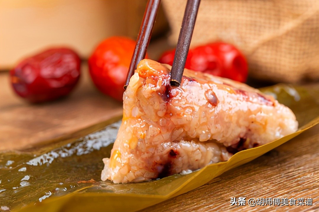 怎么煮粽子粽子要煮多久,怎么才能把粽子煮软糯