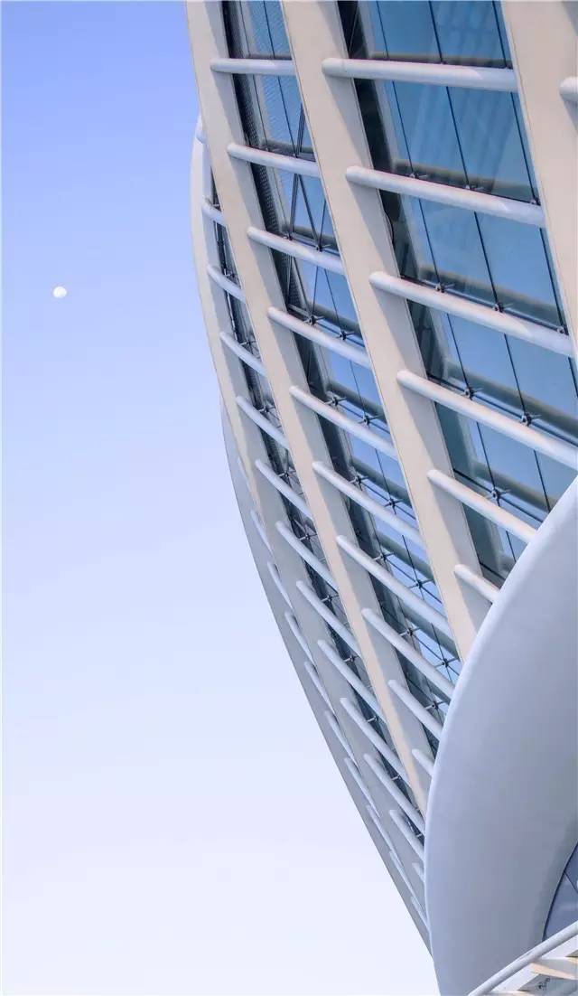 武汉光谷国际网球中心旋风球场