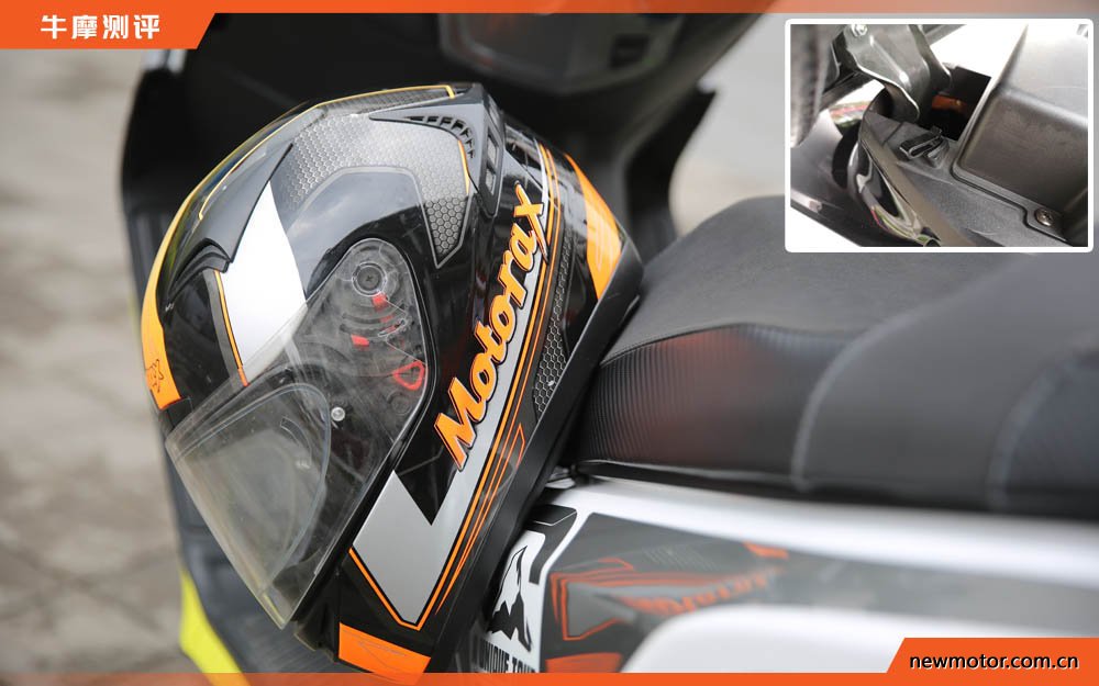 油箱17升续航可达400公里,最佳国产踏板摩旅车