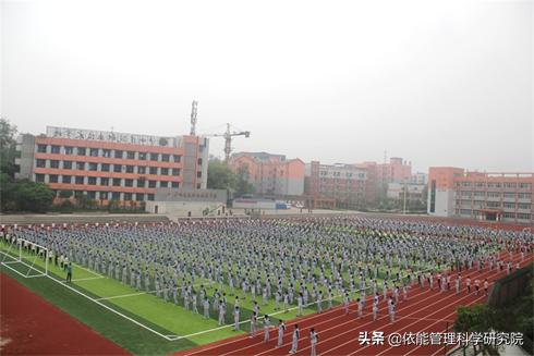 校长访谈｜不是“互联网+教育”，而是“教育+互联网”