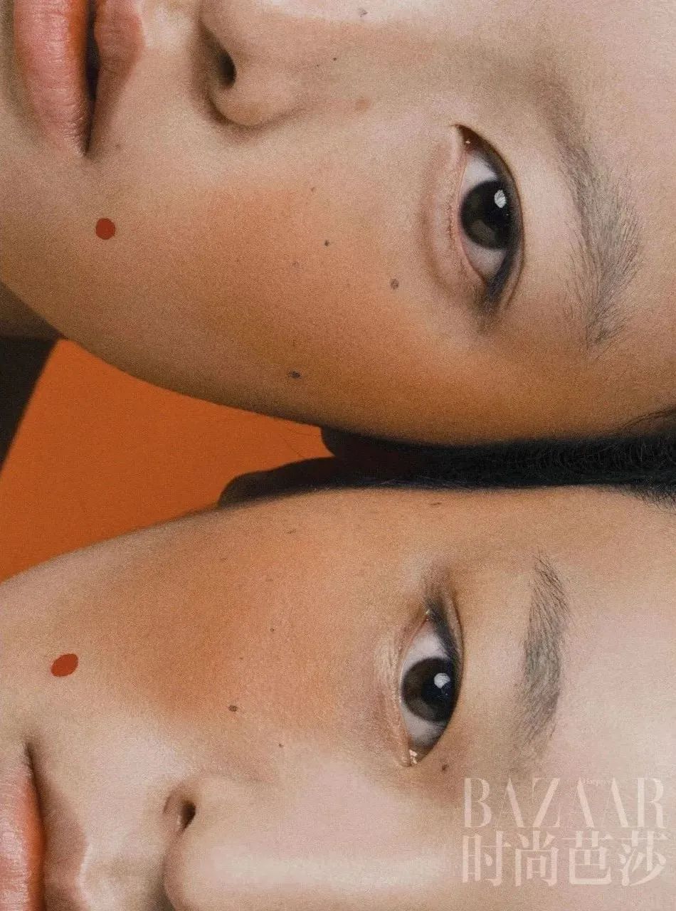 安崎的痣之前和现在对比,安崎痣的真实长相