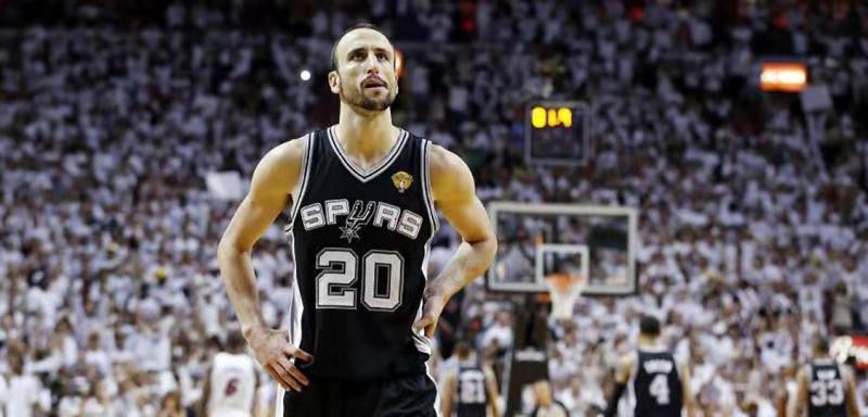 一人拿球九人慌集锦,一人拿球九人紧张传球视频