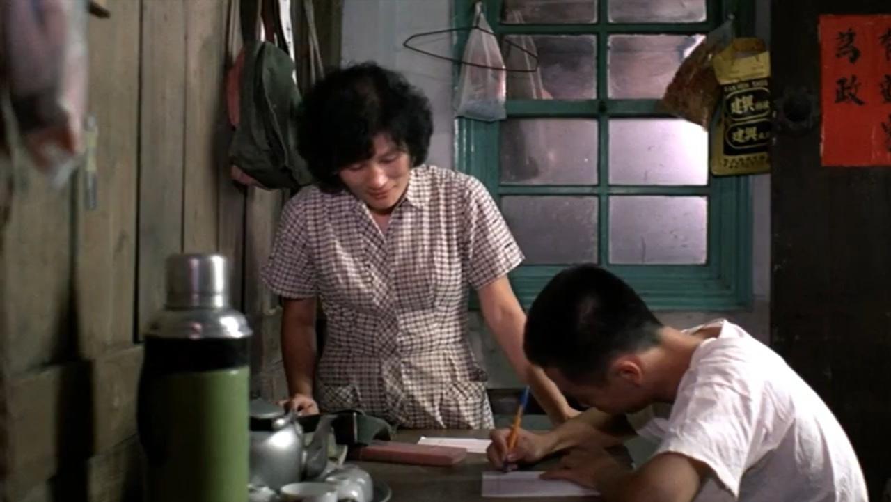 以两人的恋情为主轴,在爱情观之下追寻自然与生命的运行