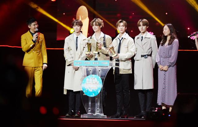 乐华七子next澳门演唱会黄明昊,乐华七子nextattention黄明昊