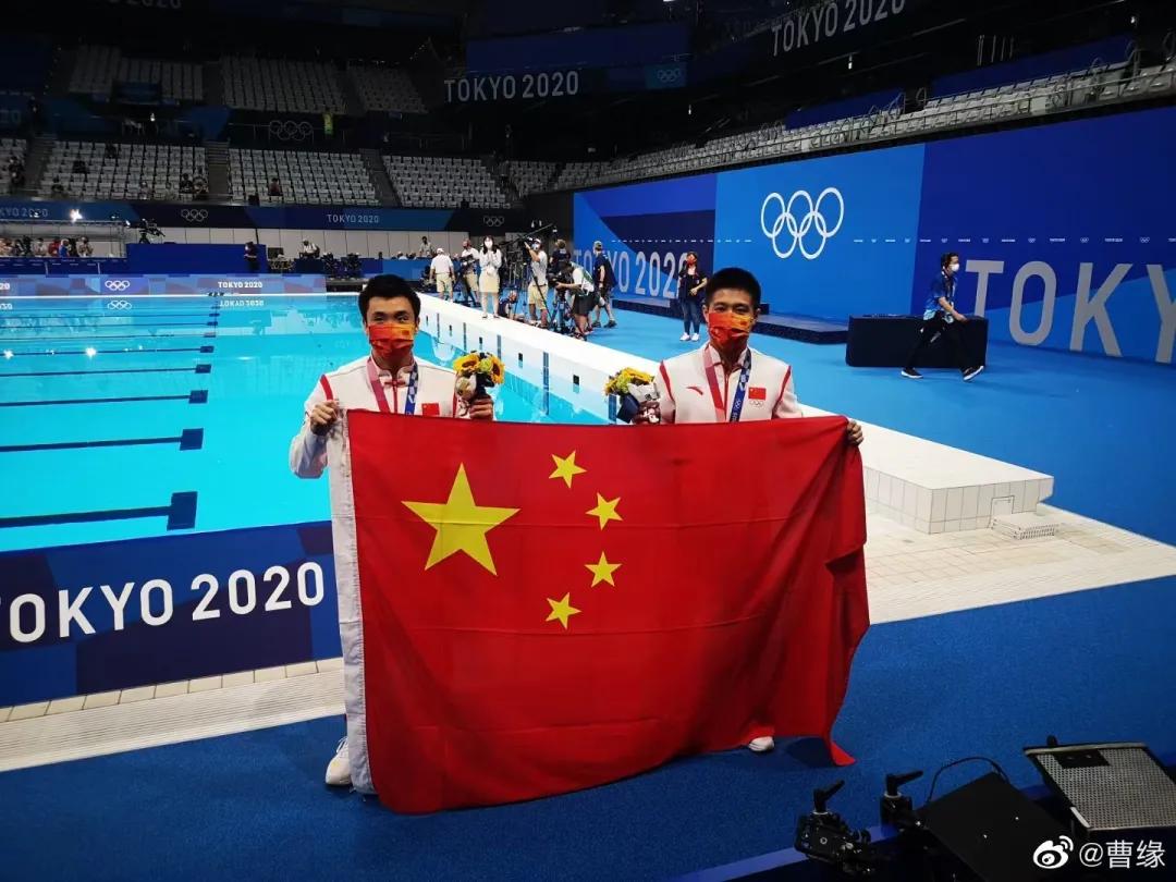 杨健赛后和教练说了什么,杨健赛后表情遭吐槽