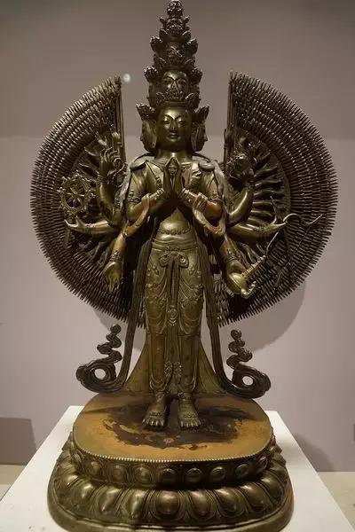 清代铜鎏金佛像的鉴定,清代铜鎏金无量寿佛像