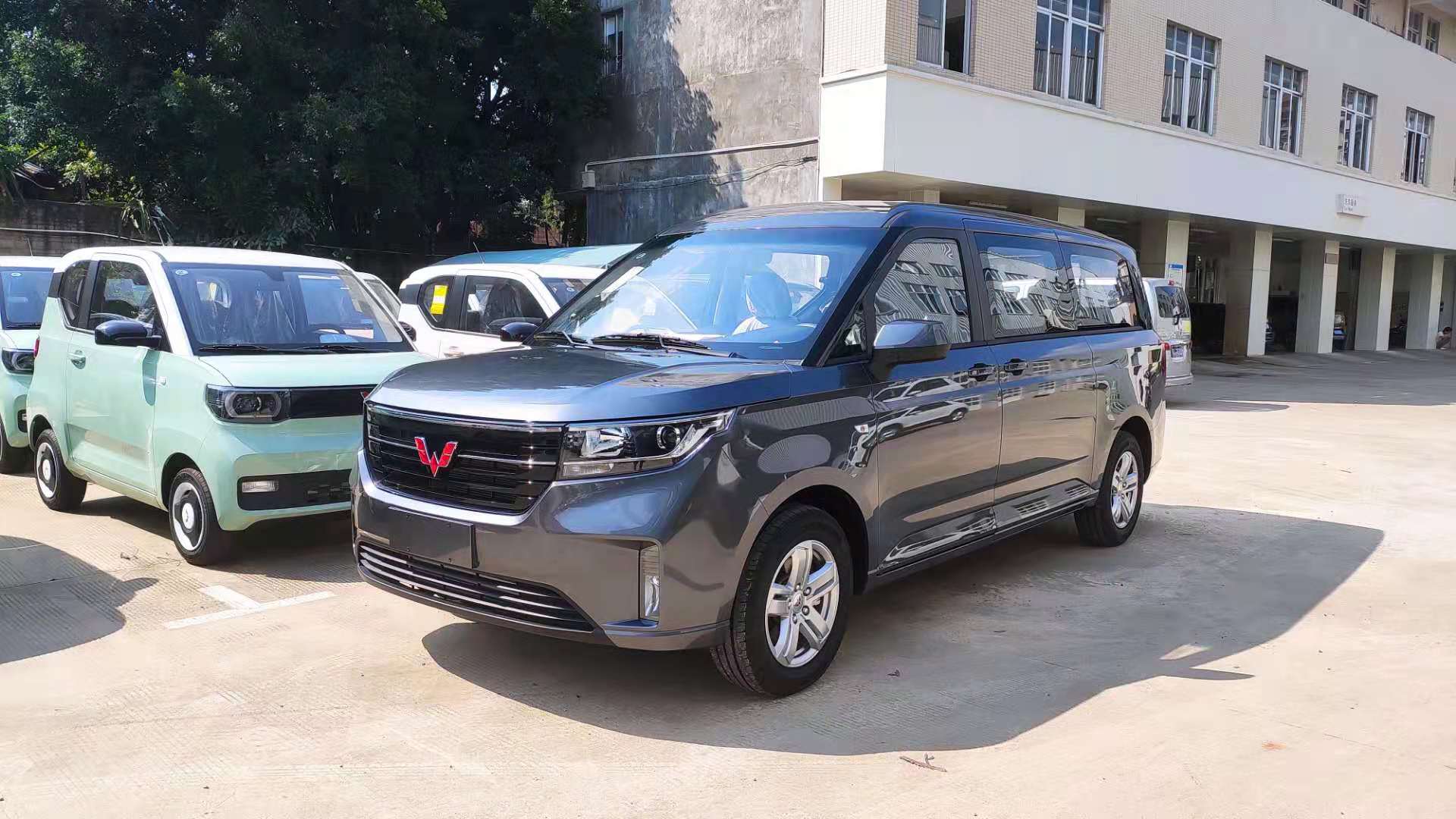 五菱征程行政版多少钱,五菱征程的优缺点