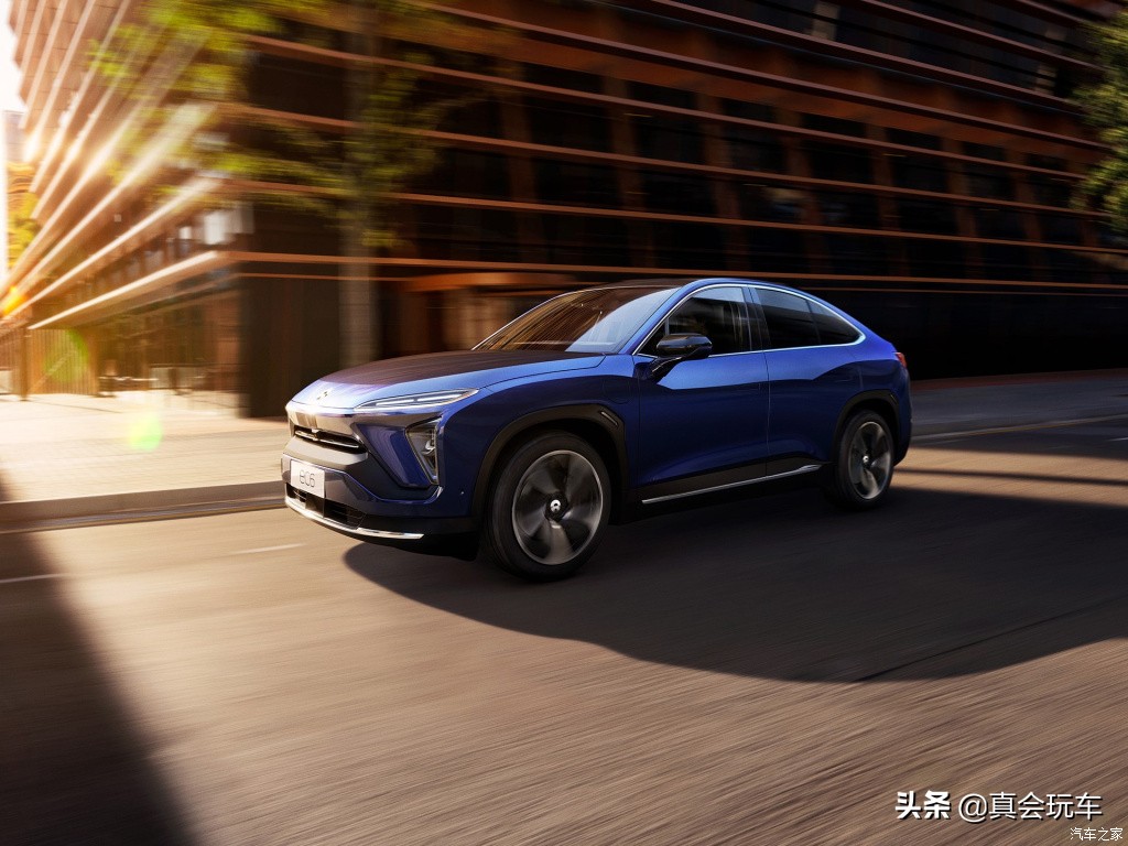 新款蔚来2024款ec6试驾,中型纯电动轿跑suv哪家强